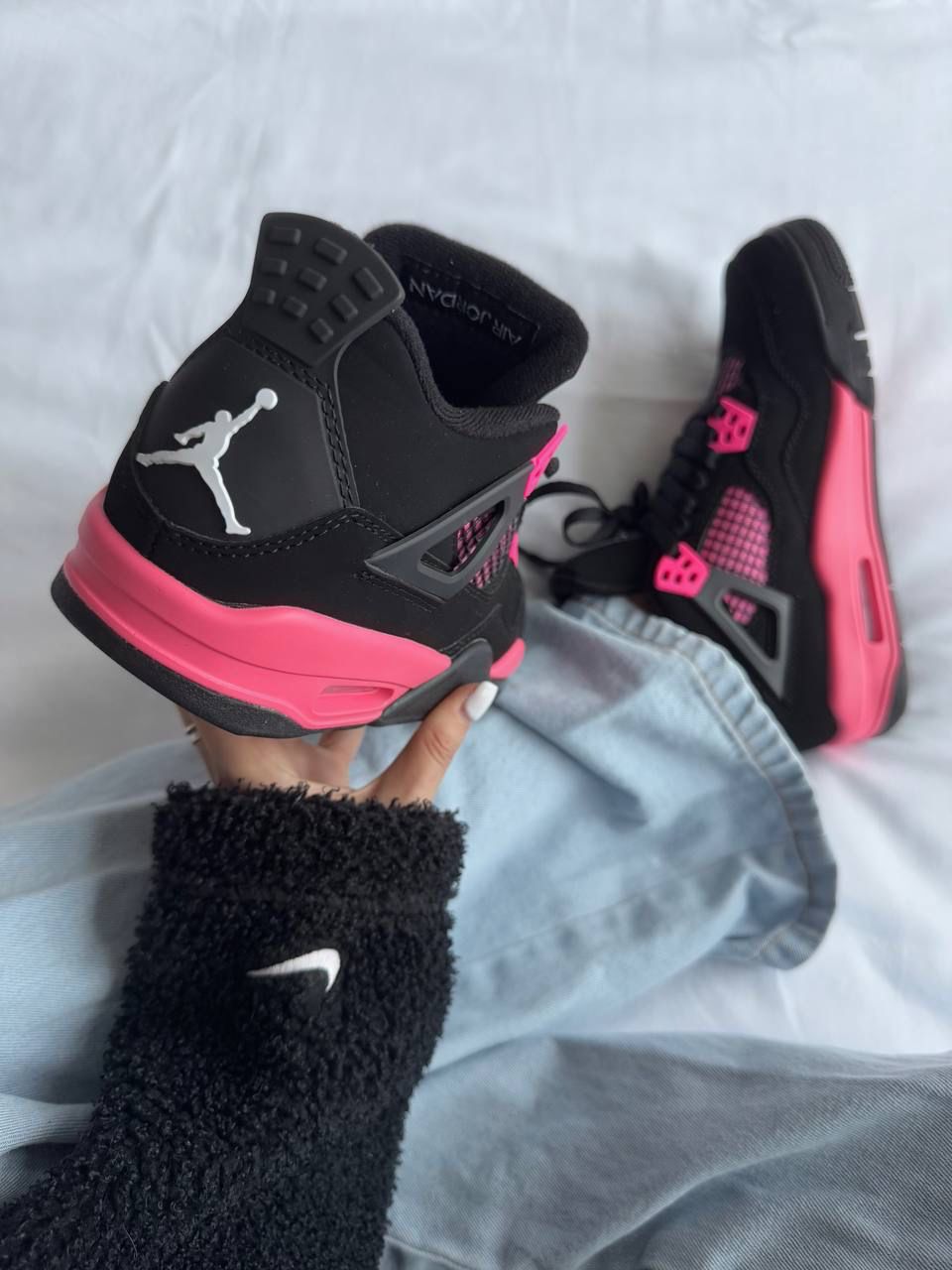 Nike Air Jordan Retro Pink Thunder