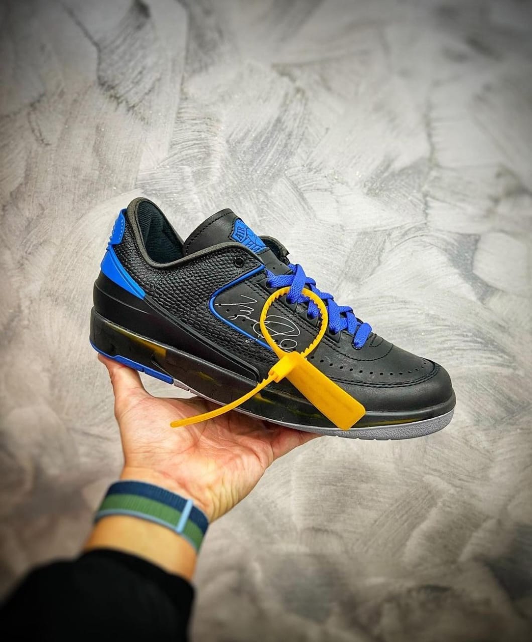 Jordan 2 Low SP off white Black Varsity Royal